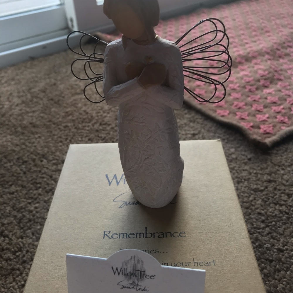 Willow Tree Angel - Remembrance